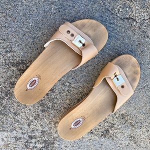 Dr. Scholl’s sandals